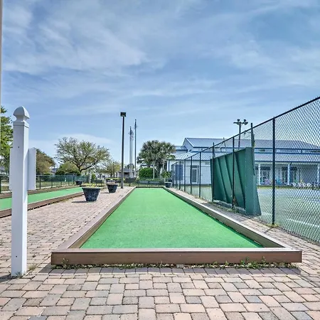 Surfside Beach Home W/ Resort Perks: Walk To Beach-2