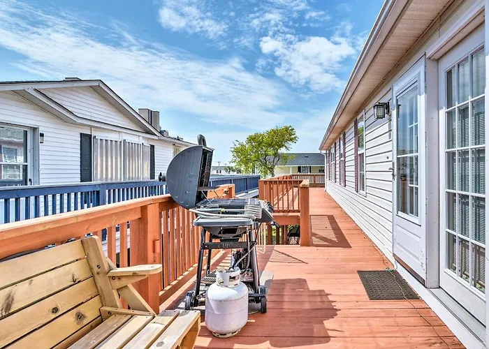 Surfside Beach Home With Resort Perks Walk To Beach